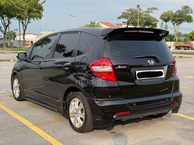 2013 Honda JAZZ 1.5 5 Speed Auto Cantik Dan Kemas - 5