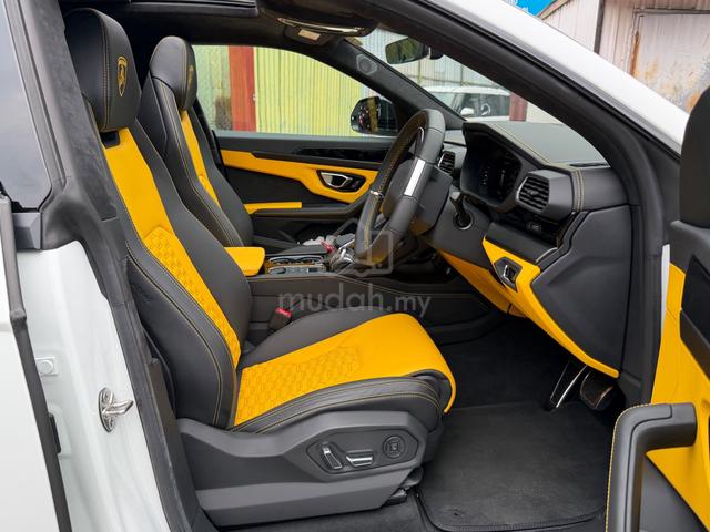 2023 Lamborghini 4.0 URUS Yellow Seat Mileage 2k - 2
