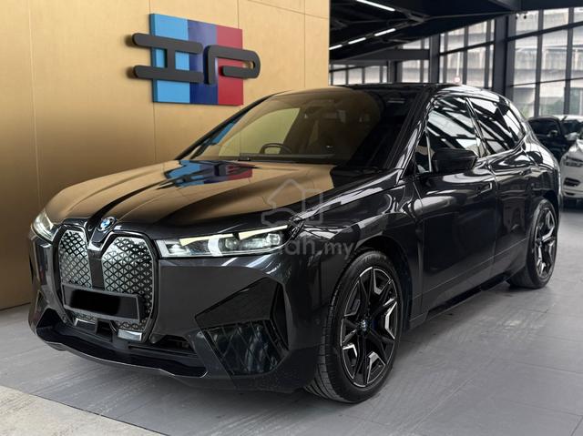 2022 BMW IX xDrive40 EV Glass Roof Harman Kardon - 1