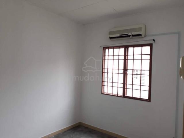 Rumah Teres 2 Tingkat, Kota Emerald, Rawang 1