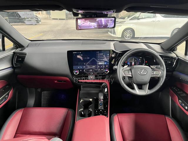 2024 Lexus NX250 2.5 LUXURY / 7k km / RED Leather - 3