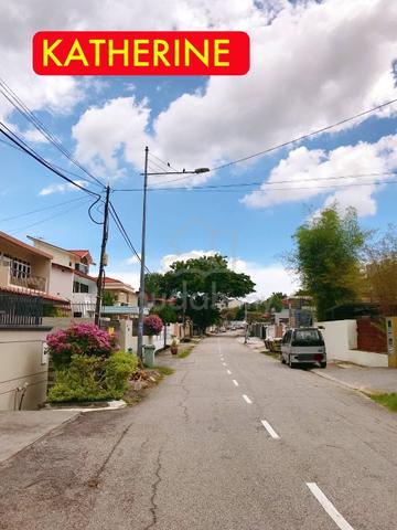 2 Stry Bungalow 4698sqft Renovated Delima Greenlane Gelugor 1