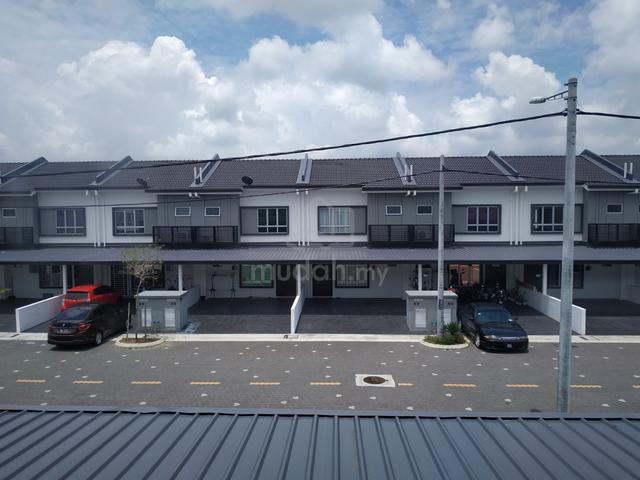 Low deposit, Guard & Gated, LATAR, Rentak Perdana, Bandar Puncak Alam 1