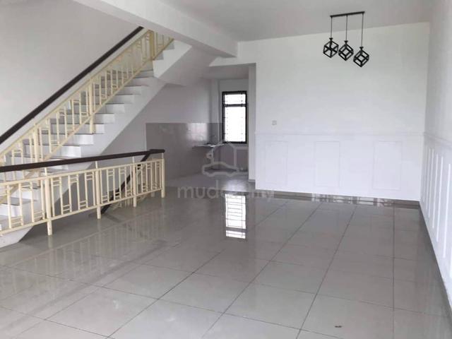 Maya Height Below Market 120K Full Loan 2.5 Storey 4bed Gated & Guardd 1