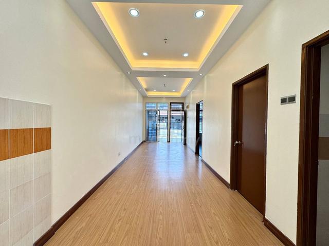 CANTIK 💎 Single Storey Terrace SP8 Bandar Saujana Putra FOR SALE ! 1
