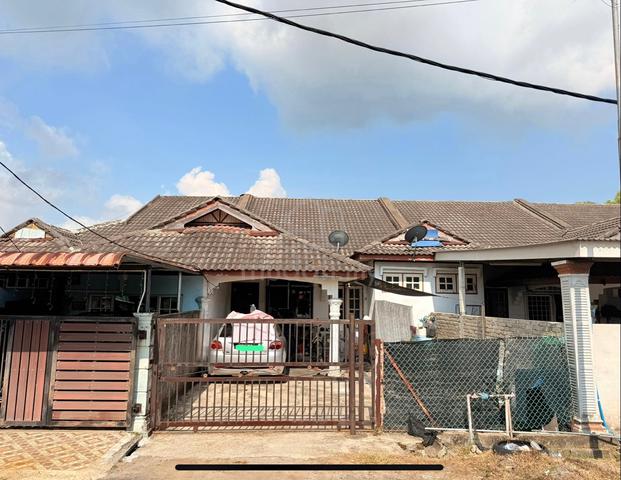 Rumah Taman Desa Paka 1