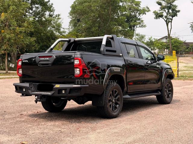 2023 Toyota HILUX 2.8 ROGUE 4X4 Miliage 30K Only - 5