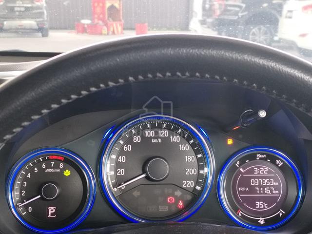 2015 Honda CITY 1.5 V FSR LOW MILEAGE 37KM ONLY - 3