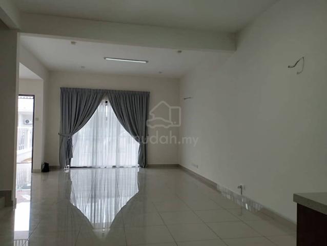 Rumah Teres 2 Tingkat 1