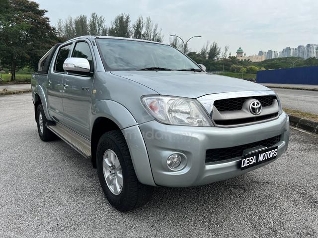 2010 Toyota HILUX 2.5 G FACELIFT DOUBLE CAB (A) - 2