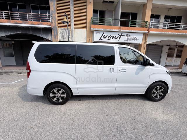 2018 Hyundai GRAND STAREX 2.5 ROYALE FACELIFT (A) - 4