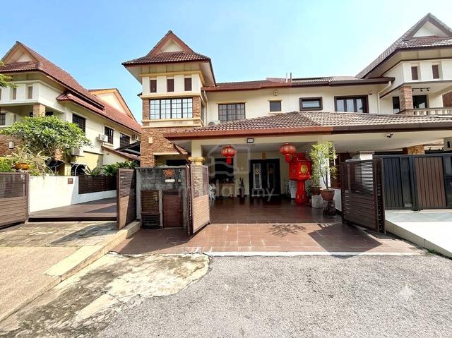 Facing Open Renovated Semi D Bandar Nusaputra Puchong 1