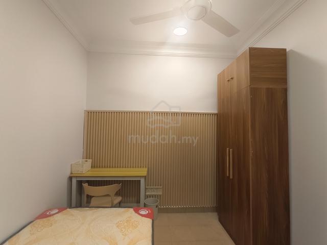 Puncak Seri Kelana Room for rent 1