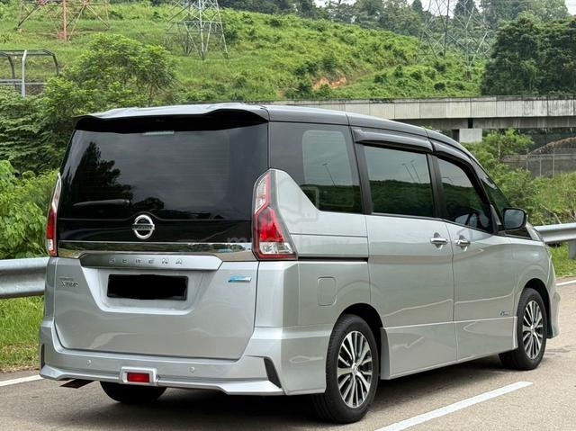 Nissan SERENA 2.0 PREMIUM HIGHWAY STAR LeatherSeat - 2