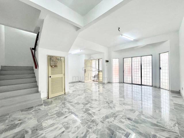 Double Storey Jalan Paladium Seksyen 7 Shah Alam 1