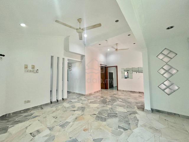 FACING OPEN🔥1.5 Storey End Lot Alam Megah Seksyen 28 Shah Alam 1