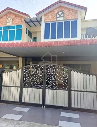 Good Condition! Menglembu / 2 Storey Terrace /  Kitchen Fully Extended 1