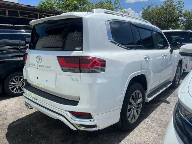 2024 Toyota LANDCRUISER 3.5 ZX PETROL JBL HUD 360 - 4