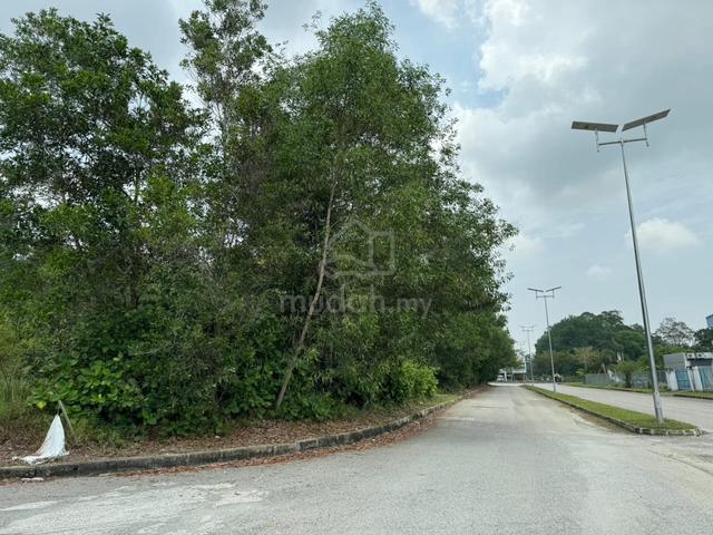 Commercial & Industrial Land at Bandar Seri Iskandar, Perak 1