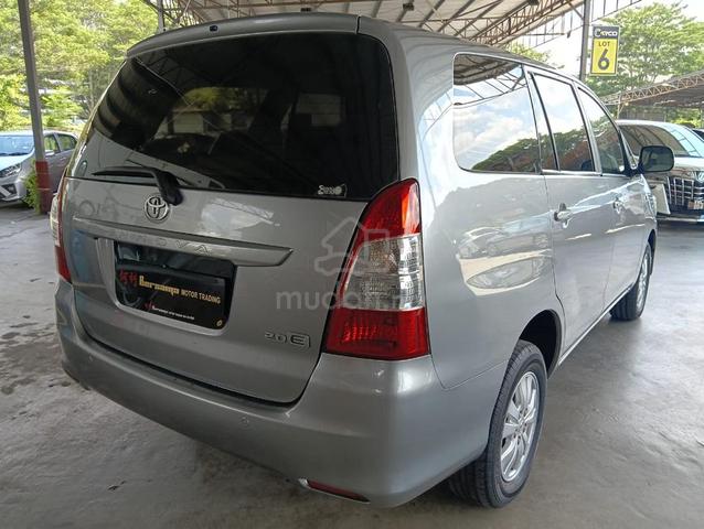2011 Toyota INNOVA 2.0 E MY05 AN40 FACELIFT (A) - 4