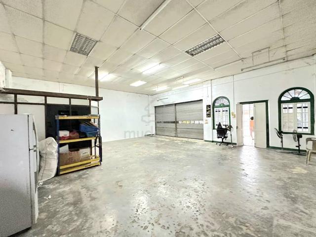 Warehouse Shop Rent Big Parking Compound Georgetown Jelutong 5