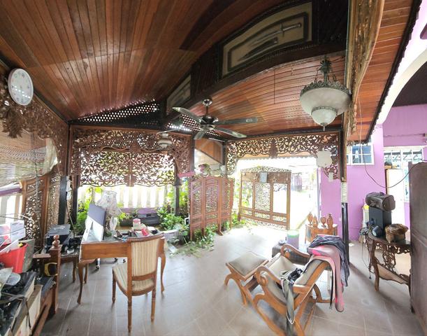 FREEHOLD End Lot Renovated Teres Setingkat Taman Intan, Tangkak, Johor 1