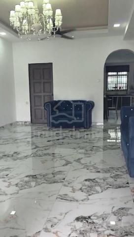Double storey @ taman Setia Indah / 3 bed 2bath / fully furnish 1