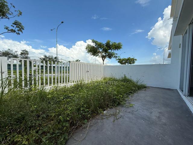 Batu Kawan Viluxe Residence Premium G/Guarded Terrace With Large Land 3