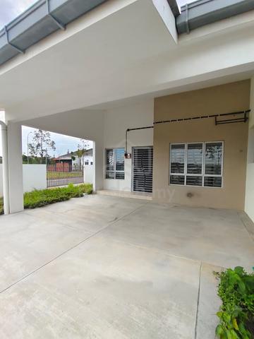 Seremban Iringan Bayu 1-sty Terrace #End-Lot with Gated & Guarded 1