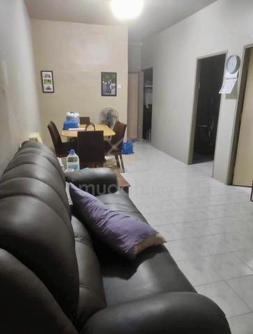 Pangsapuri Pelangi Indah 1