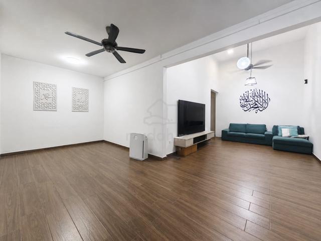 TMN LAGENDA PUTRA, KULAI (Near Highway Exit) RUMAH CANTIK RENOVATED 1