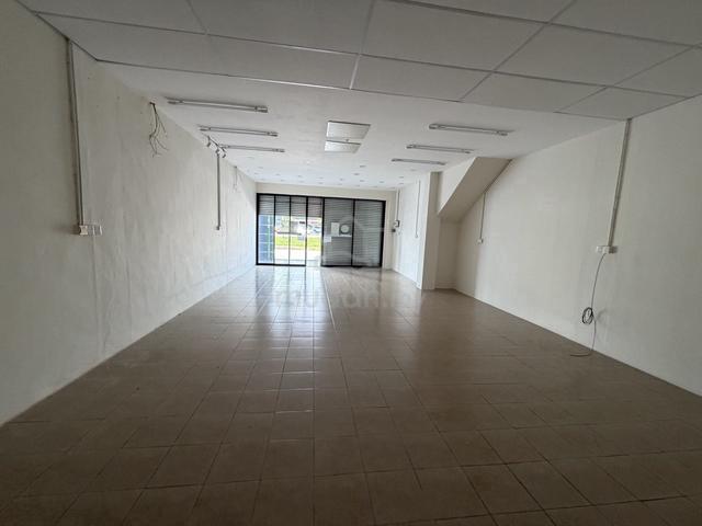 Ground Floor Intermediate Shop Jalan Pending for Rent 1