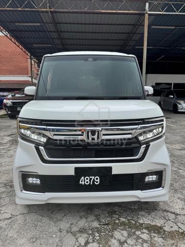 Honda N Box Custom Turbo 2 Power Door Mini MPV - 4