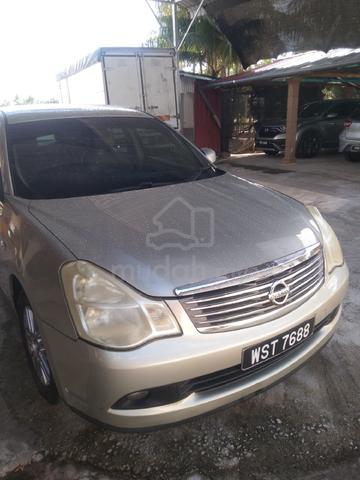 2009 Nissan SYLPHY 2.0 LUXURY NAVI (A) - 1
