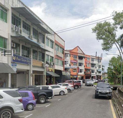 THREE STOREY SHOPLOT FOR SALE AT SERIAN TOWN SARAWAK MALAYSIA m 1
