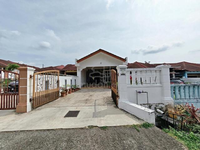 FREEHOLD |RENOVATEDπ Rumah teres Setingkat Taman Krubong Indah Melaka 1