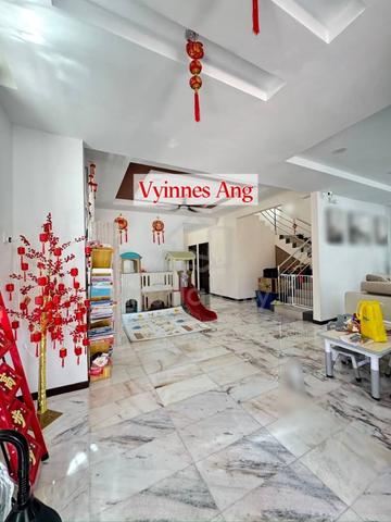 Near Raja Uda ,Ong Yi How 2.5 Storey Bungalow House for Sale 1