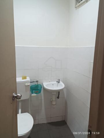 Bilik sewa lelaki Gambang 3