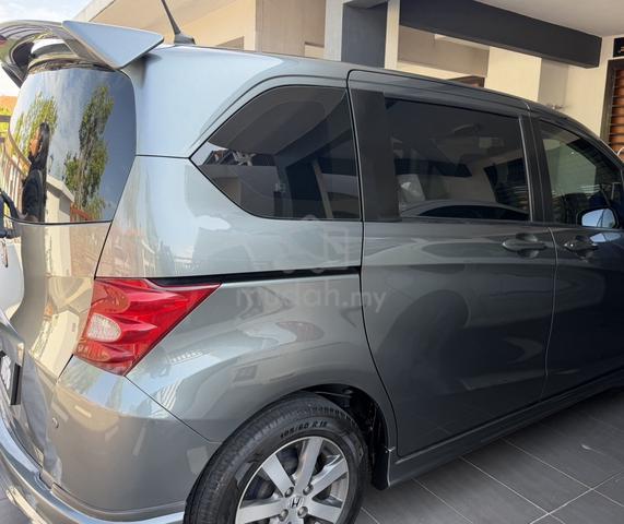 2010 Honda FREED 1.5 E (A) - New Paint & Skirting - 4