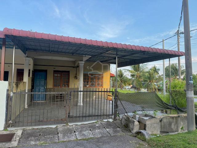 Corner lot bawah market value, rumah teres setingkat Batu Gajah 1