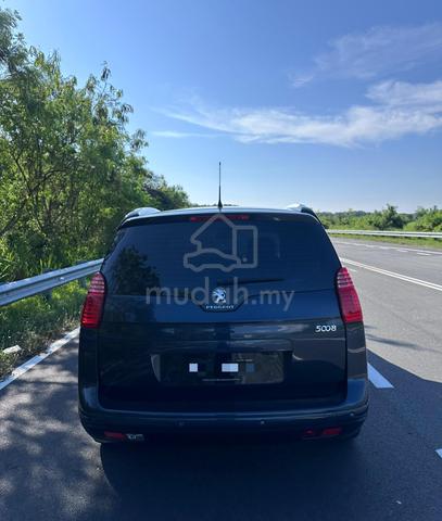 2014 Peugeot 5008 1.6 THP FACELIFT (A) - 4