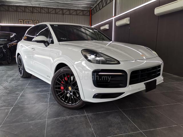 2022 Porsche CAYENNE 4.0 GTS V8 SUV - 1