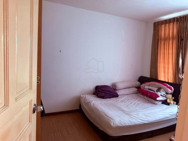 Eden Height Condominium Medium Room at Kuching 1
