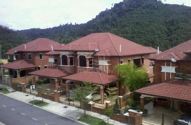 EVERYONE CAN BUY semi bungalow 1