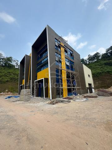 2 Storey Semi D warehouse/factory for sales in Senawang [FREEHOLD] 1