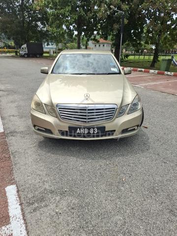 2010 Mercedes Benz E200 CGI BlueEFCY - 2