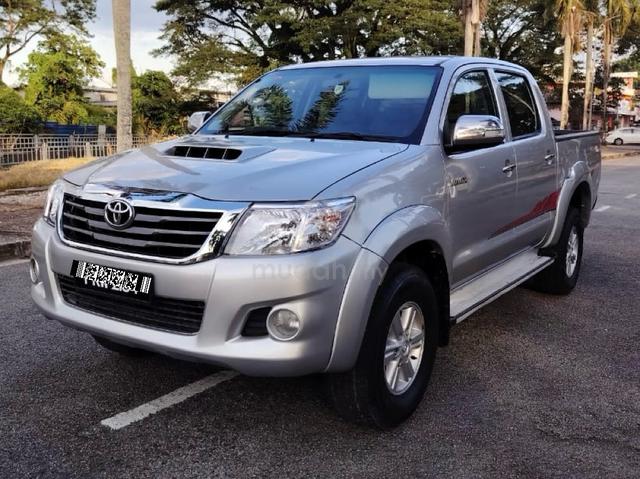 2013 Toyota HILUX 2.5 G VNT FACELIFT (A) - 4