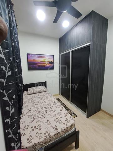 FULLY FURNISHED room for rent @ The Henge Residence 1