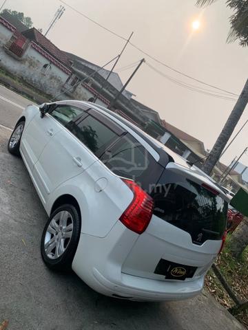 2014 Peugeot 5008 1.6 THP FACELIFT (A) - 3