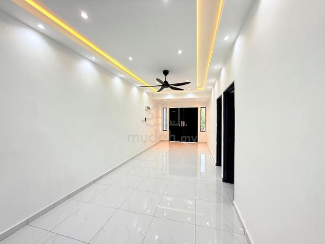 Jalan Penyiaran Taman Universiti Skudai Fully Renovated Can Full Loan 1